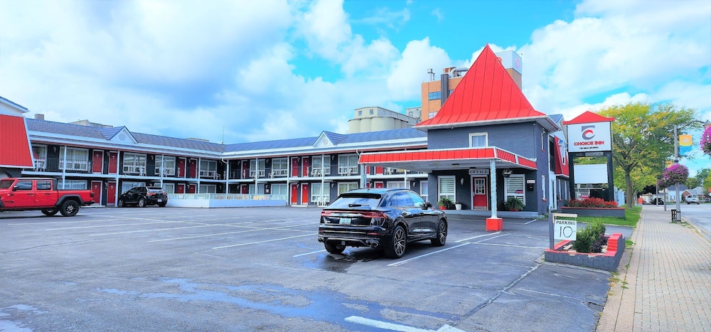 Choice Inn by the Falls - Image 1