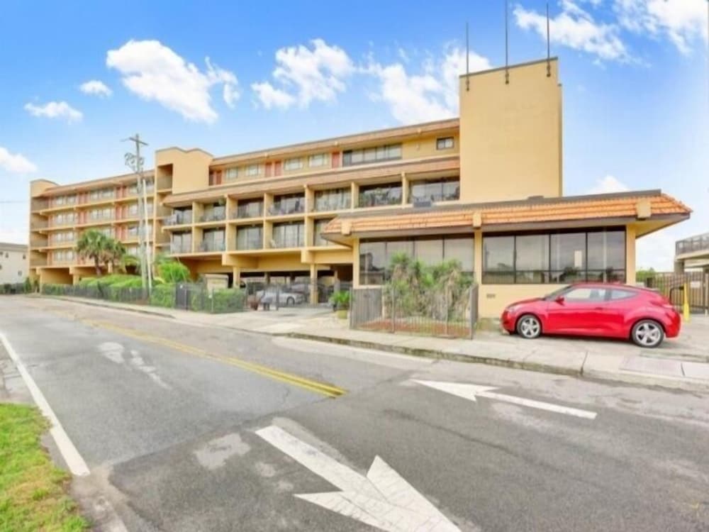 Sea Fever - Newly Renovated Oceanfront Second Floor Condo! Sunrises And Sweeping Views! 2 Bedroom Condo by Redawning view 3