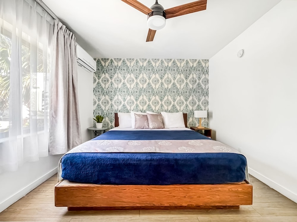 Ocean's Sound Hotel