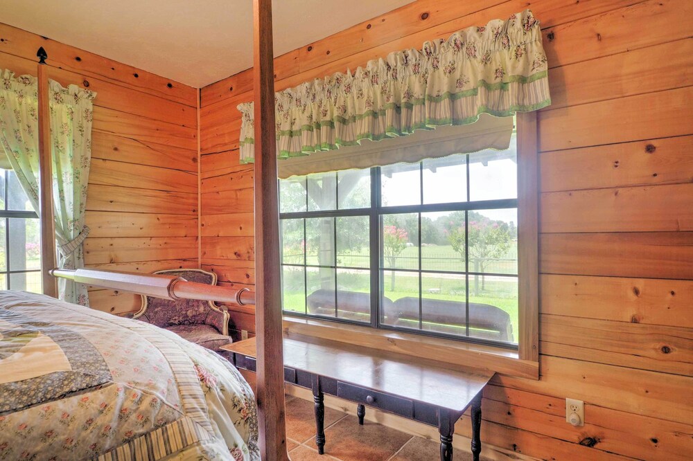 On Farm: Rustic Carmine Log Cabin w/ Porch! view 2