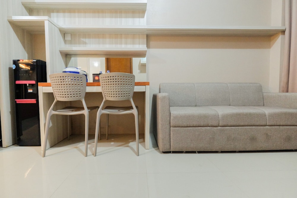 Great Location 1Br Signature Park Grande Apartment view 3