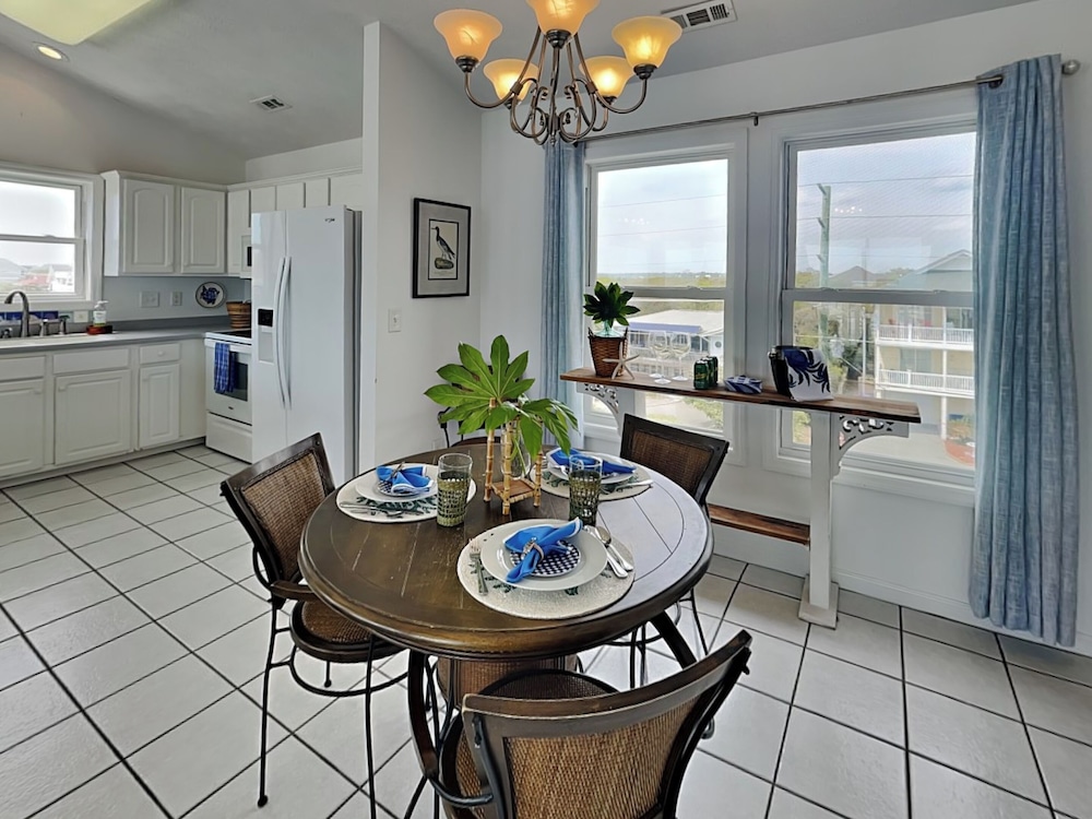 You're The Tops by Topsail Realty
