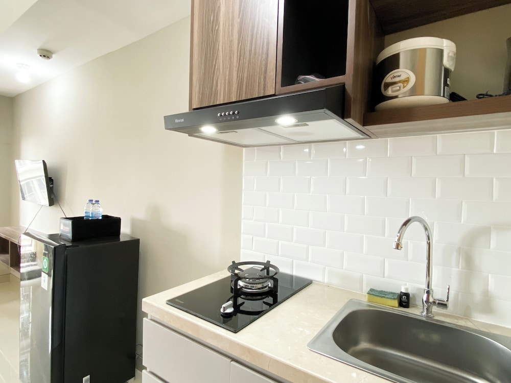 Simply Look Studio at LRT City Jatibening Apartment