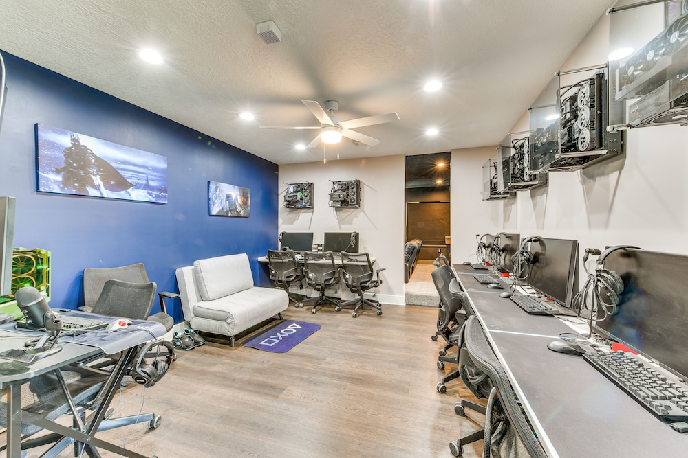 Luxe Lake Charles Escape w/ Home Theater! view 3