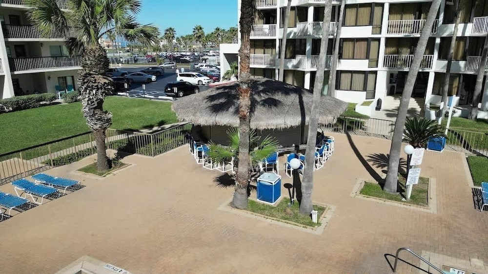 Saida Beachfront Luxe Condo Two Heated Pools 2 Bedroom Condo