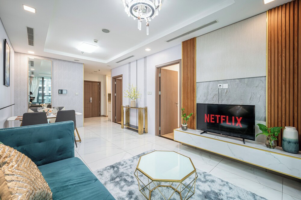 Landmark Apartment in Vinhomes Central Park
