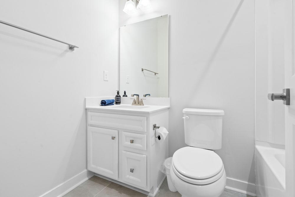 Luxe King 3BR Townhouse Uptown Charlotte