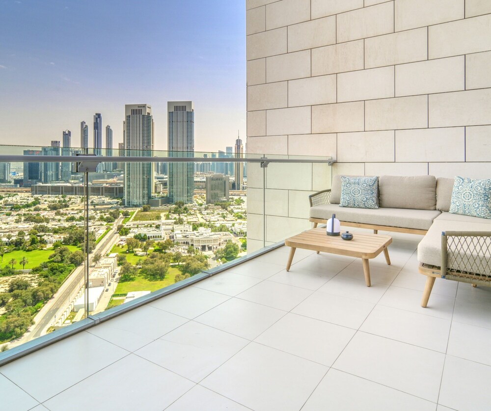 Luxe and Modern Duplex in Difc