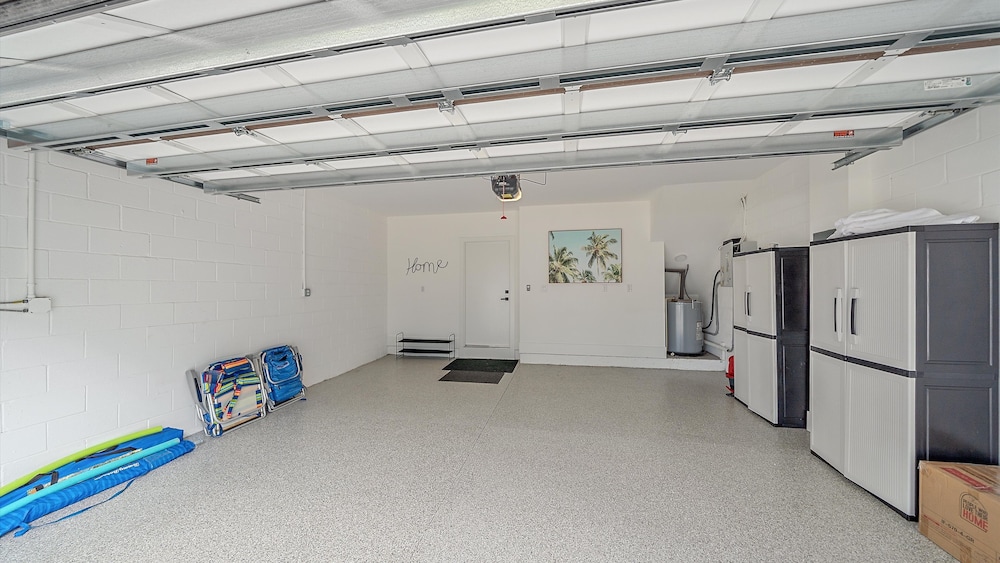 Coastal Moderne 2 Bedroom Townhouse