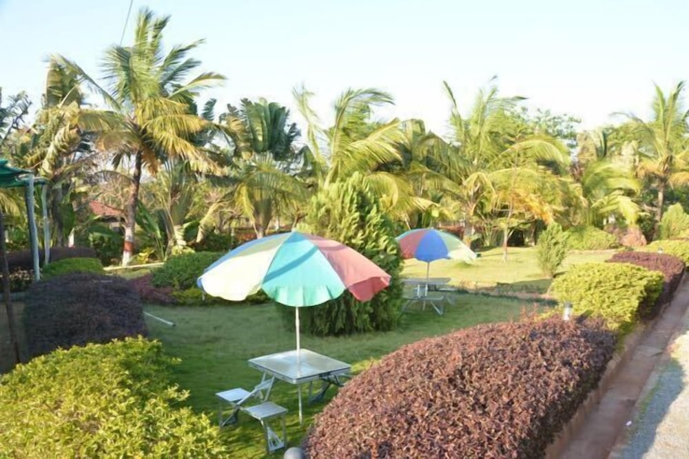 Zip Raashi Farm