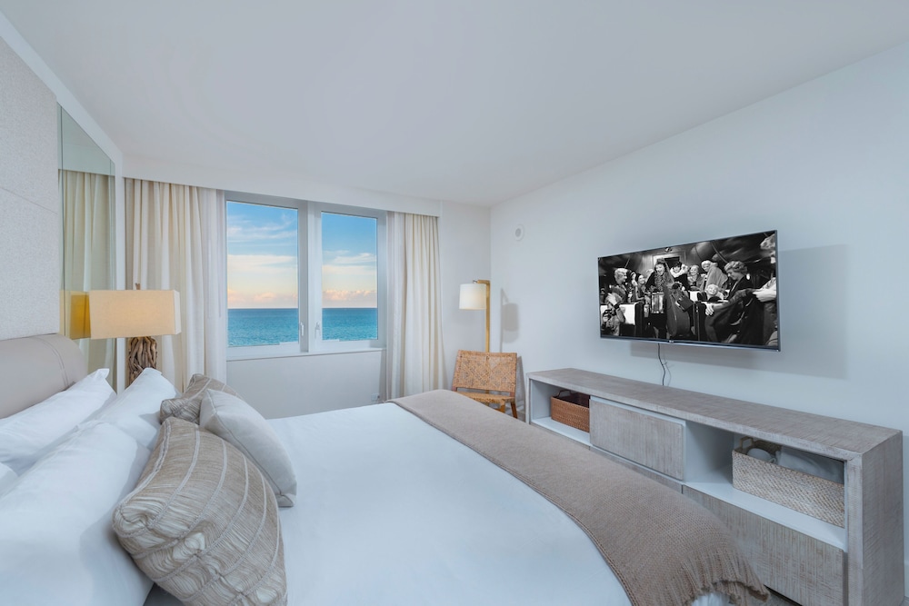 Luxury Vacation Rentals at 1 Hotel & Homes by LRMB