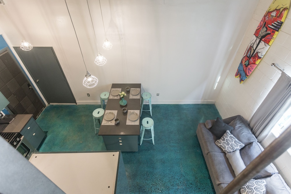 House of Trestles - Hostel