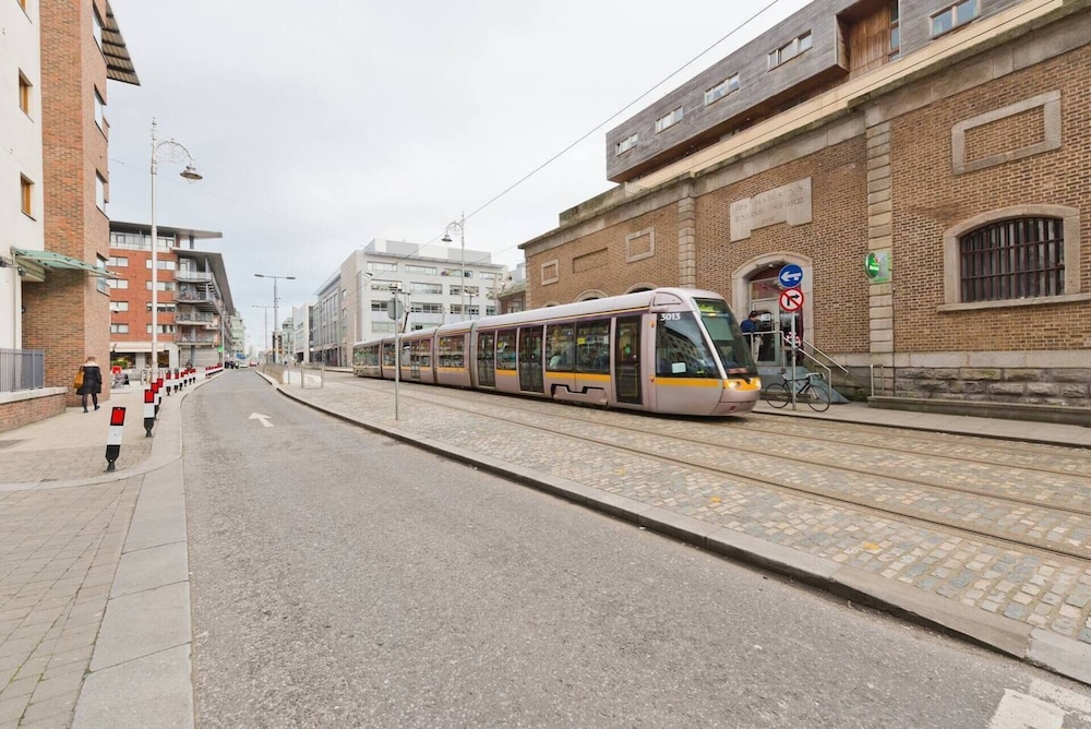 Stunning 3-bed Apartment in Dublin 1