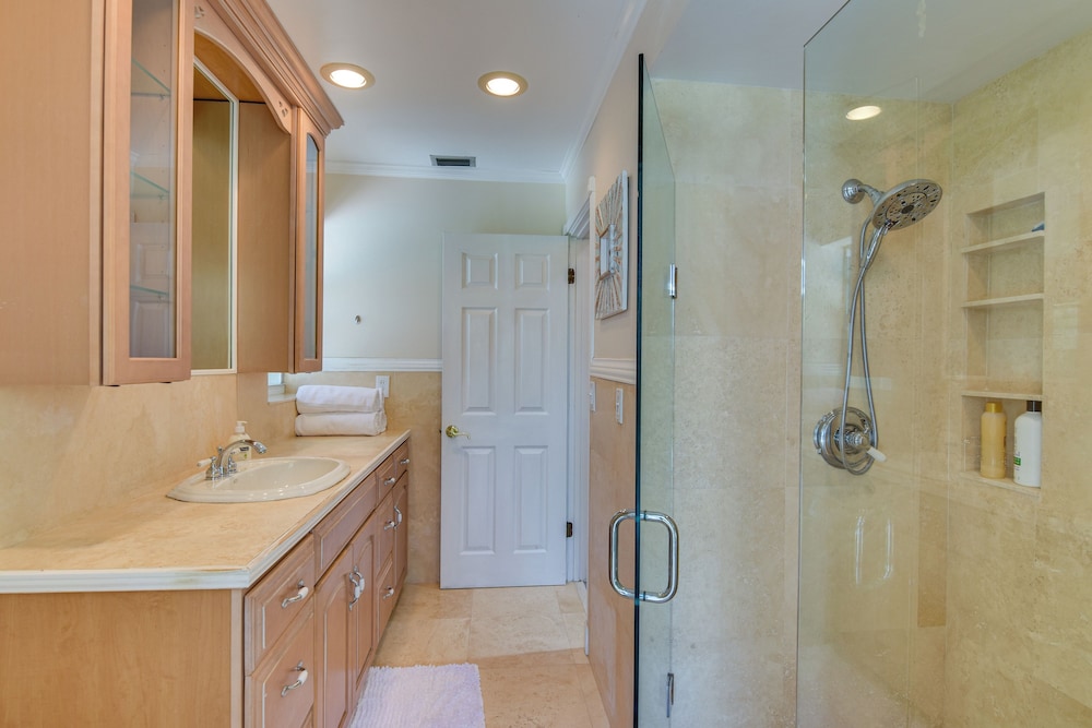 16 Mi to Fort Lauderdale: Florida Escape w/ Pool!