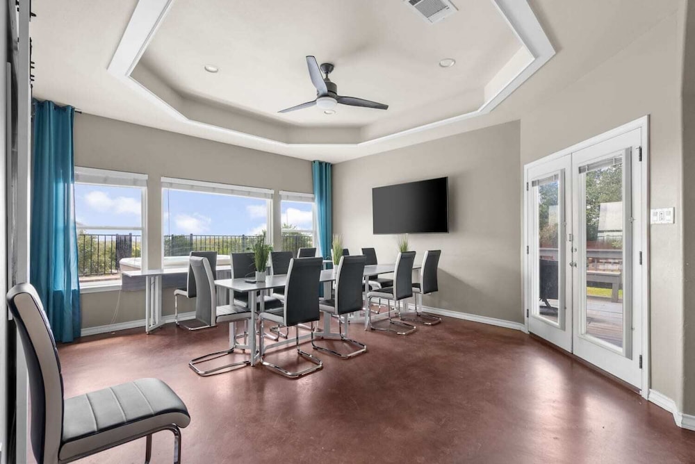 meeting & event spaces
