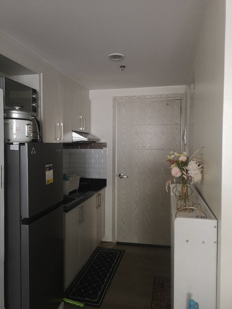 Studio Unit Around Recto U-belt