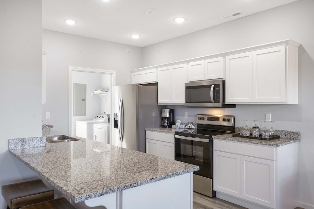 Stonebridge Escape Sleeps 8!