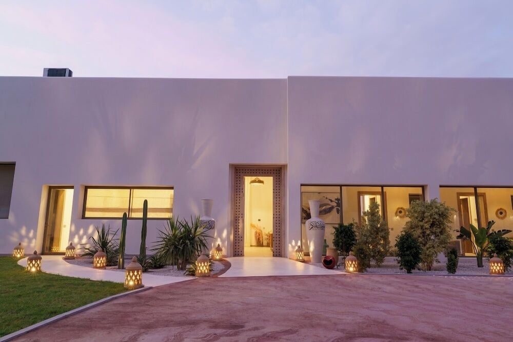 Villa PurSang Marrakech – Villa Privée de Luxe avec Hammam, Spa et Jardin