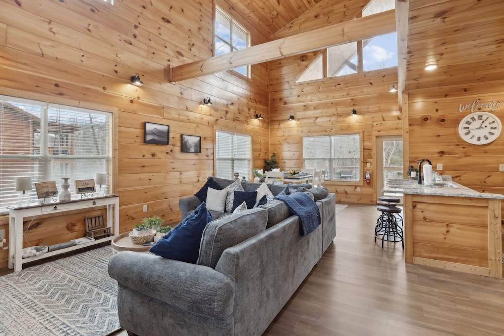Big Bear Splash 2 Bedroom Cabin