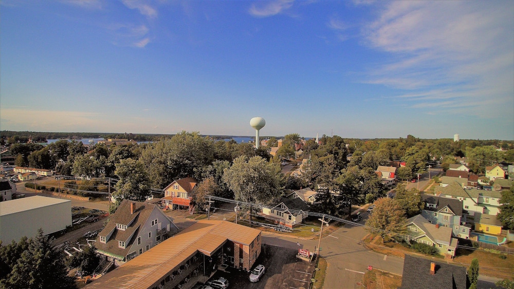 Otter Creek Inn