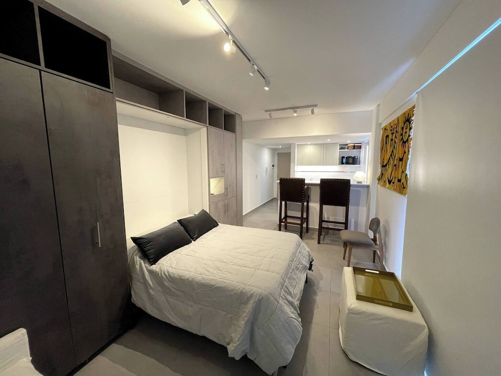 Fantastic Studio With Balcony Pool
