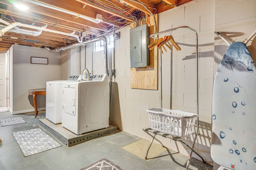 Columbus Vacation Rental, 7 Mi to Downtown!