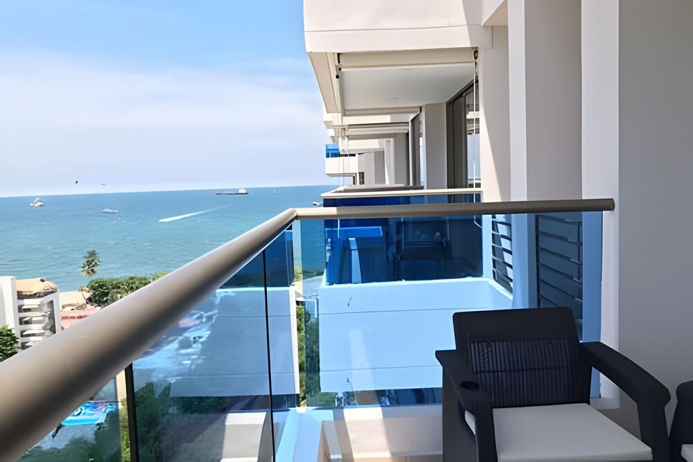 Apartamento frente al mar 1136