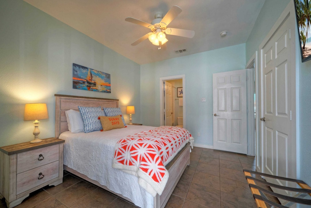 Sleeps 10 Two Condos. Pet-friendly + Beach Access