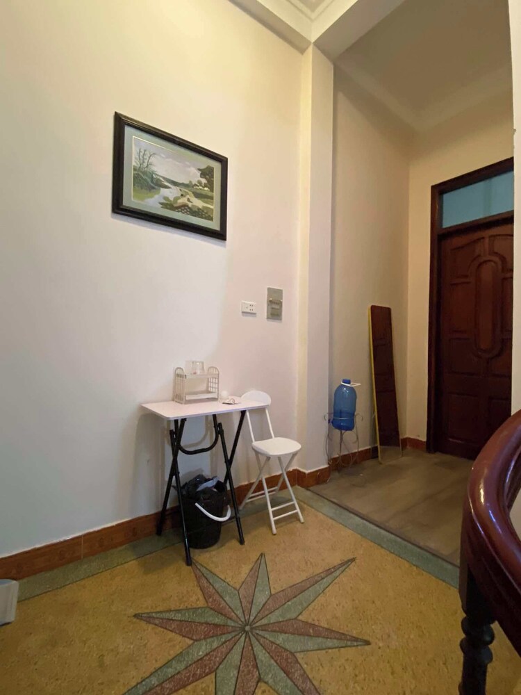 Cozy Fam Homestay in Central Hanoi - Hao Nam Street view 5