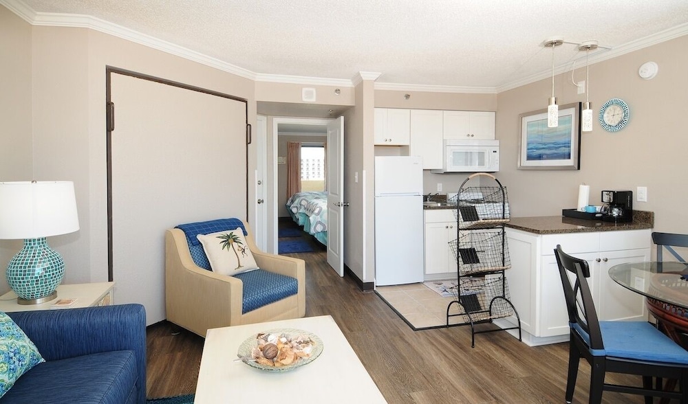 Caravelle 1104 1 Bedroom Condo