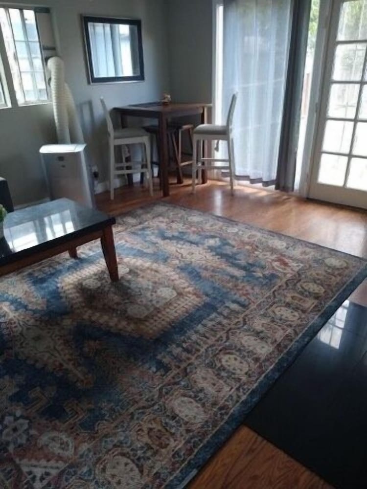 San Jose Vacations - Cozy 2bd House, Minutes From Fb And Stanford Univ! 2 Bedroom Home by RedAwning - Property Image 4