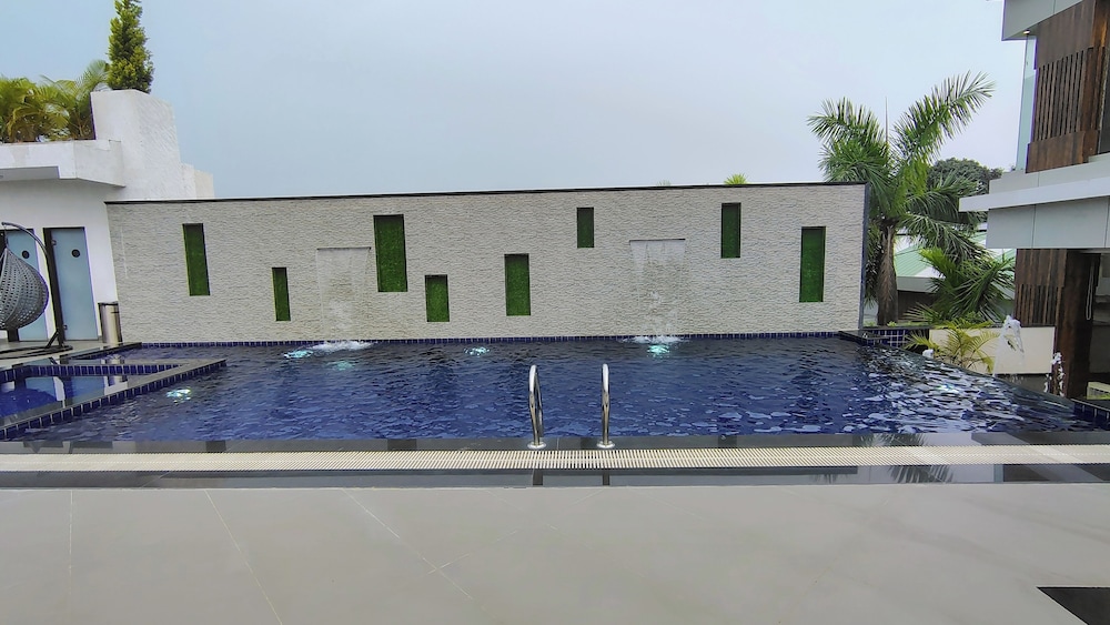 Grand Basant Ambikapur