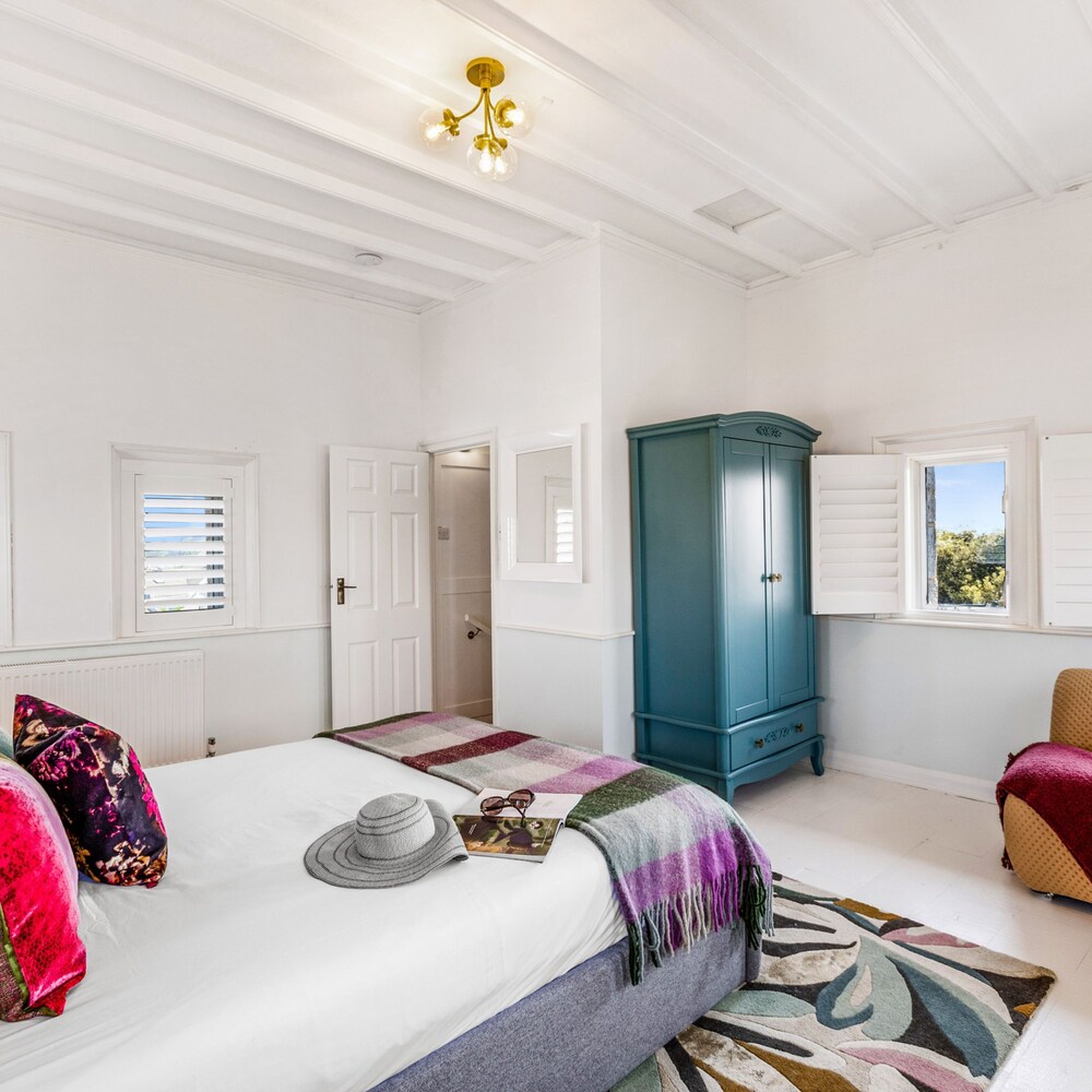 Vane Tower- Historic Retreat With Panoramic Sea Views