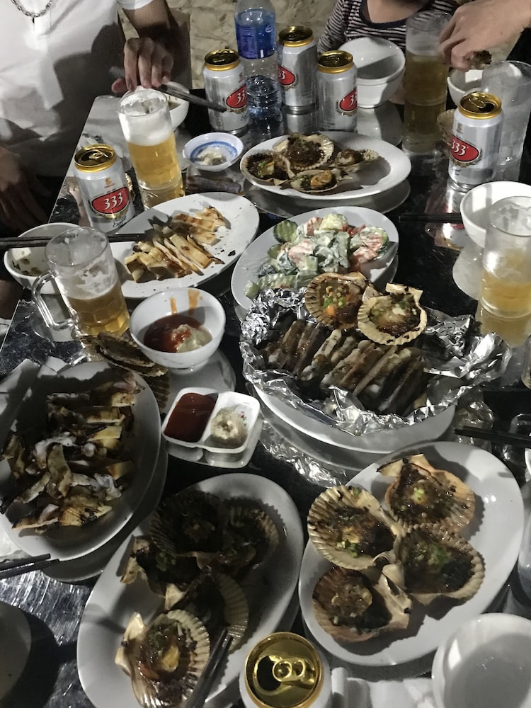 Food & Beverage