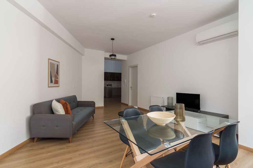 Leochares Lifestyle Apartments
