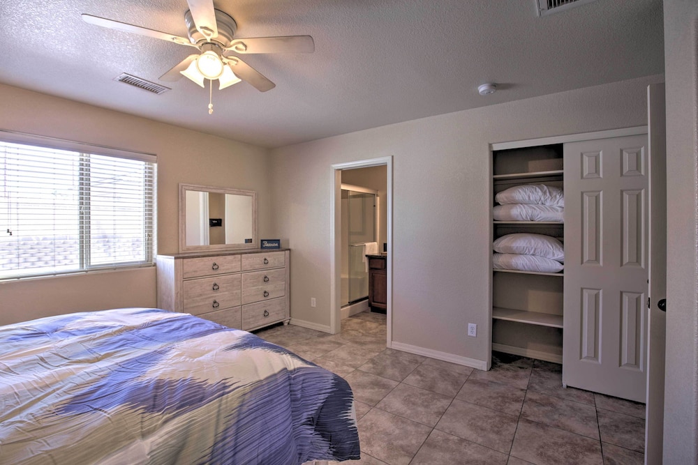 3 Mi to Beach & Boat Launch: Lake Havasu Home!