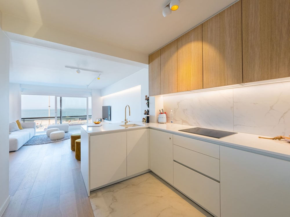 Beautiful Apartment With Direct sea View