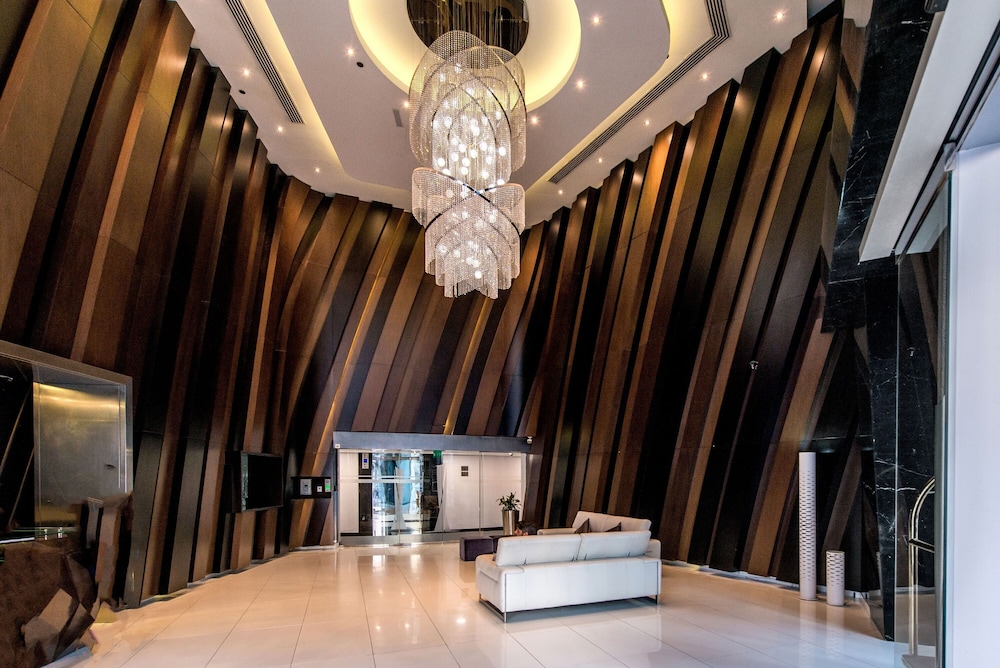 Iconic Marina Stay Cayan Tower 2BR