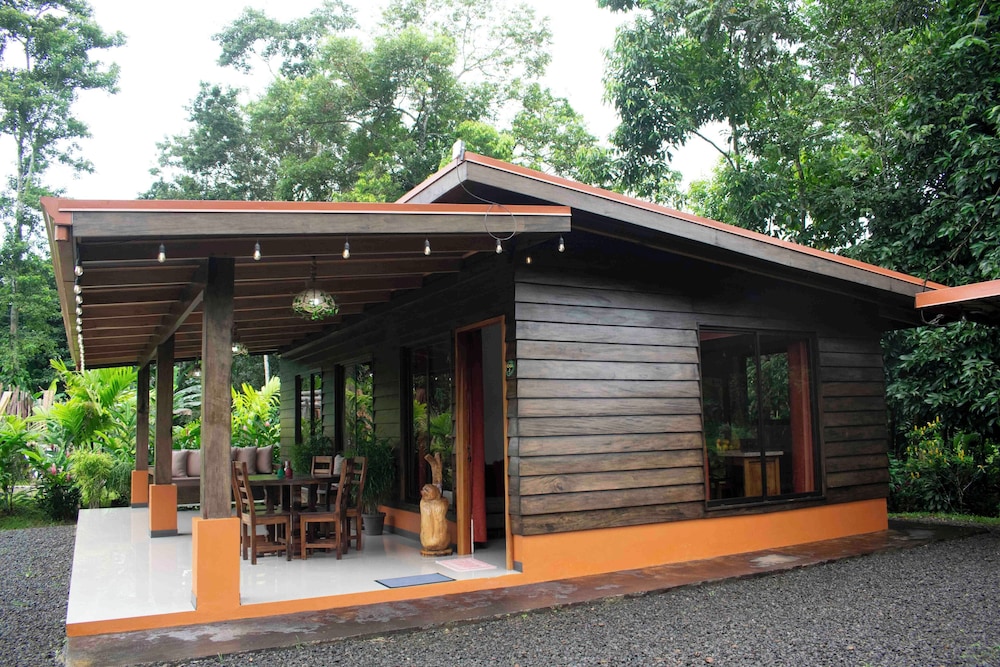 Los Lagos Casas de Campo