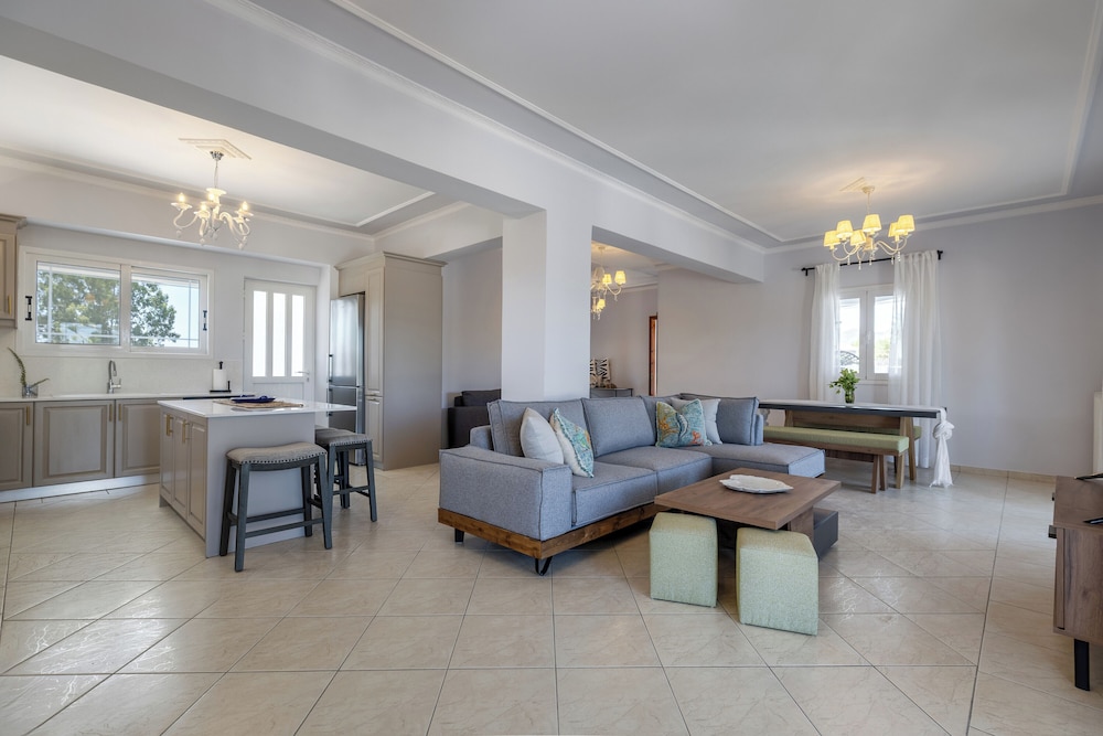 Oasis Luxury Residences