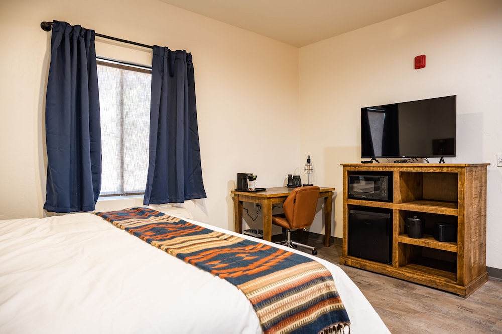 Grand Cloudcroft Hotel - Property Image 7