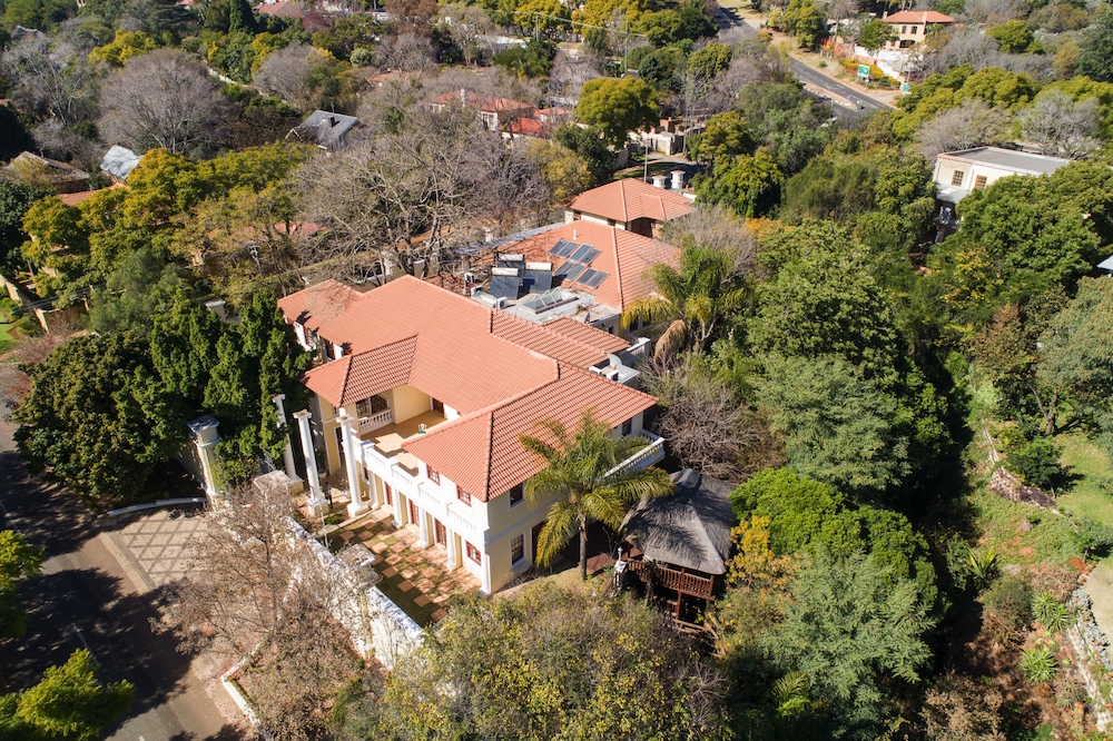 Cricklewood Manor