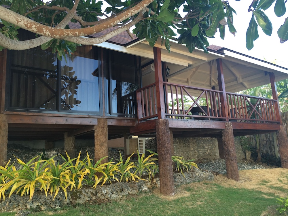 Anda White Beach Resort 58