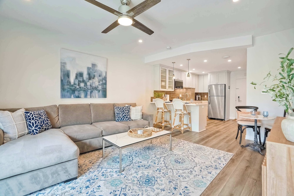 La Costa Comfort - Resort-style Living for 2