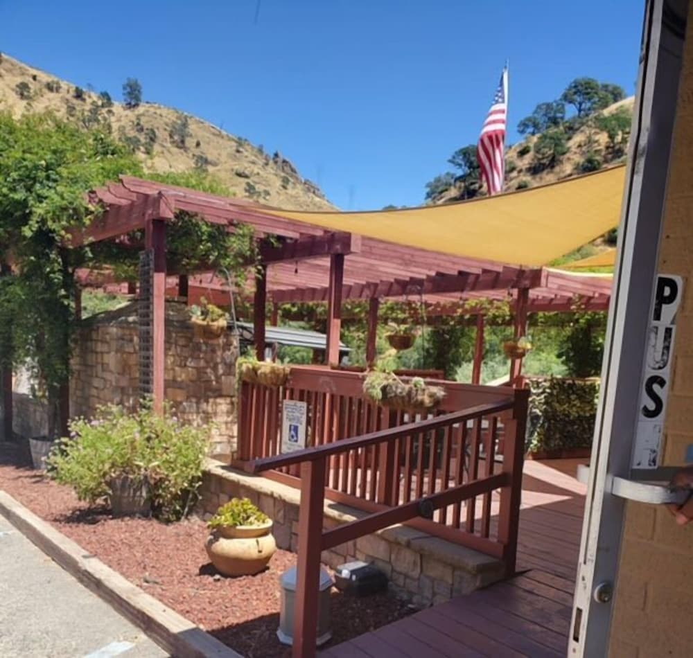 Canyon Creek Resort