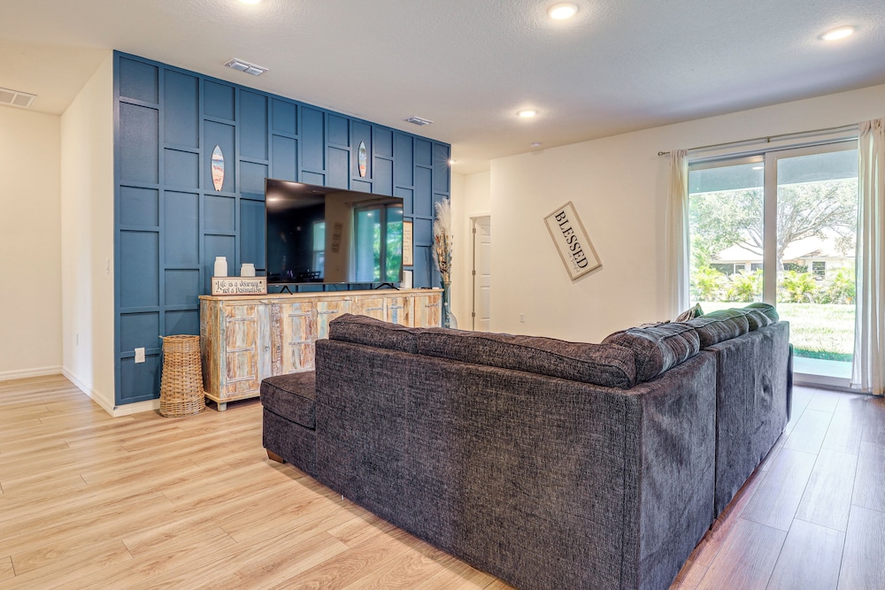 Spacious Home Near Dtwn Psl: Travel Nurses Welcome