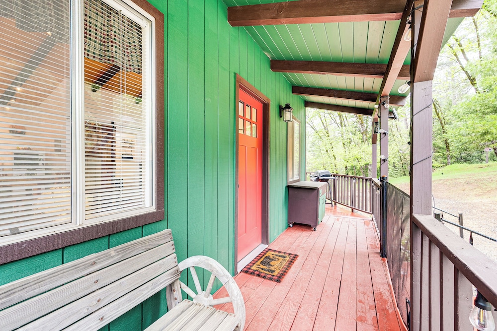 'hidden Valley Retreat' - Outdoorsy West Point Gem