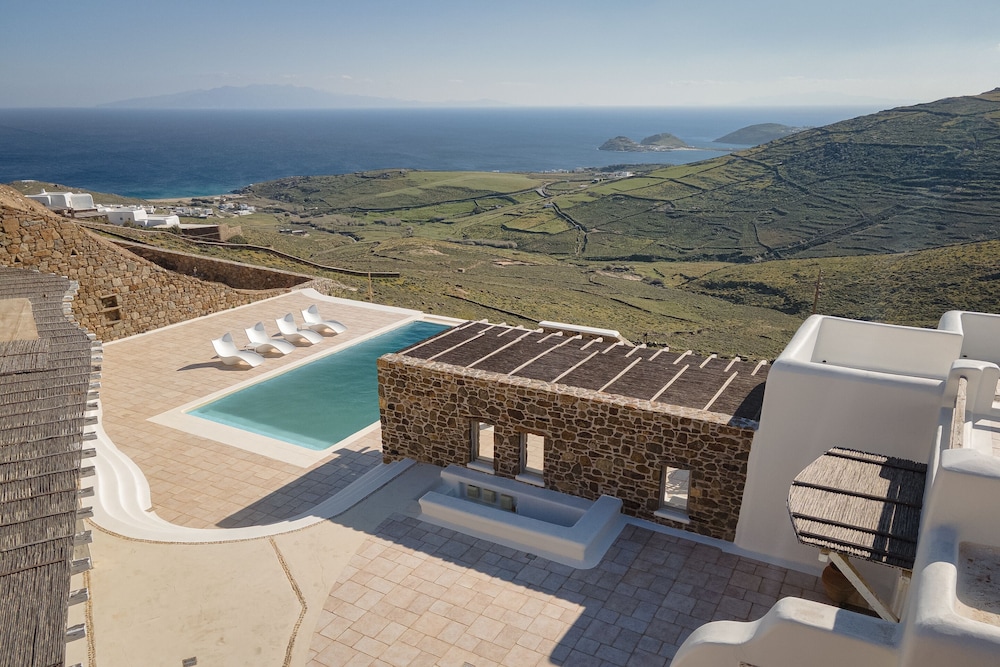 Mykonian Icon Villa