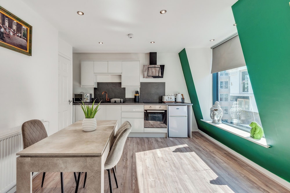 Central Liverpool Retreat