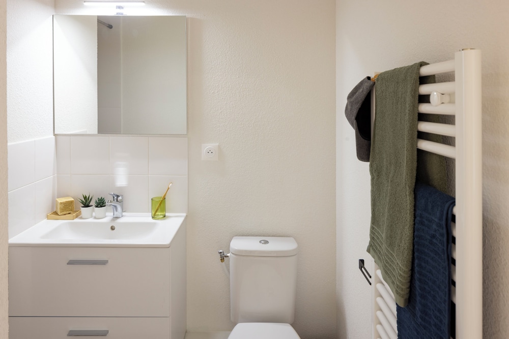 Montpellier Vacations - Apparteo Montpellier - Property Image 1